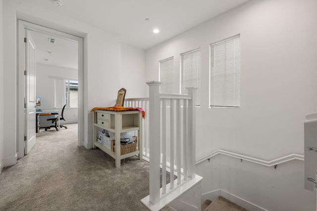 10 W Piazza St, Mountain House, CA 95391