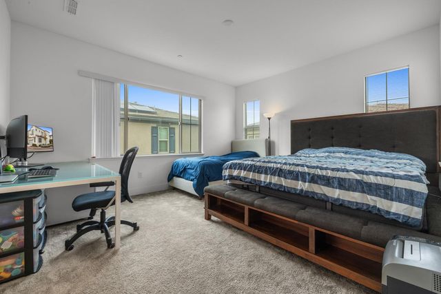 10 W Piazza St, Mountain House, CA 95391