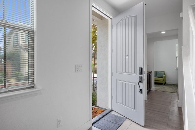 10 W Piazza St, Mountain House, CA 95391