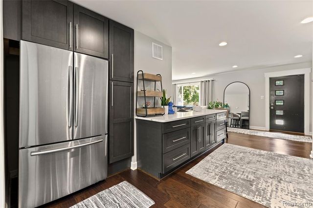 1906 Indianwood Road, Lake Orion, MI 48362