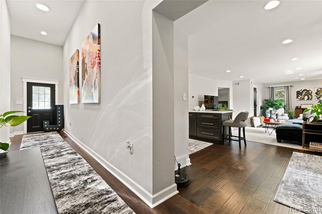 1906 Indianwood Road, Lake Orion, MI 48362