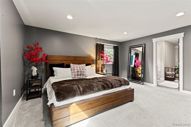 1906 Indianwood Road, Lake Orion, MI 48362