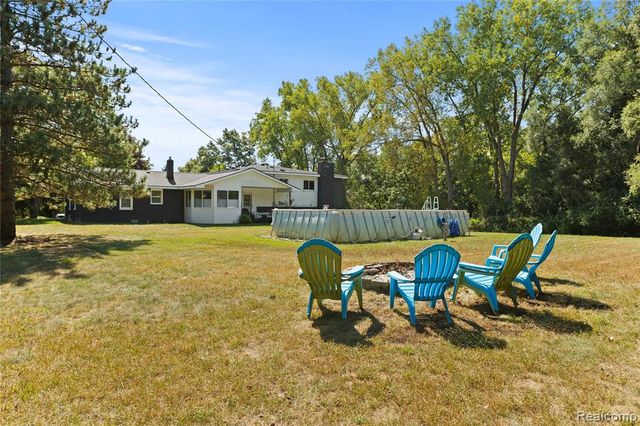 1906 Indianwood Road, Lake Orion, MI 48362