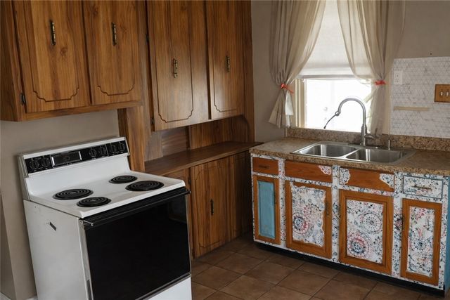 624 Kier St, Bell Twp, PA 15680