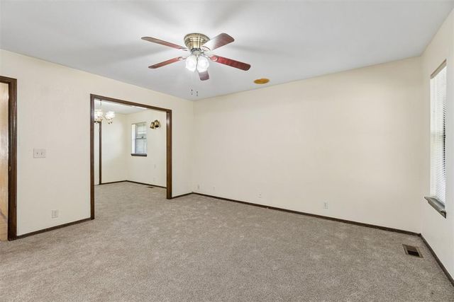 2013 Tanglewood Drive, Edmond, OK 73013