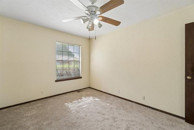 2013 Tanglewood Drive, Edmond, OK 73013