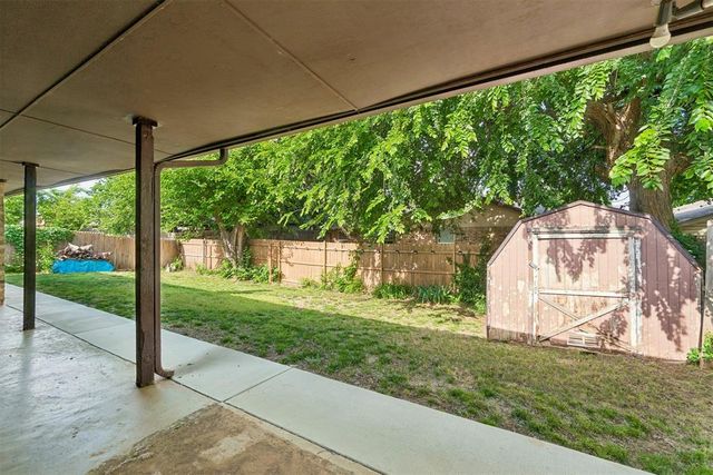 2013 Tanglewood Drive, Edmond, OK 73013