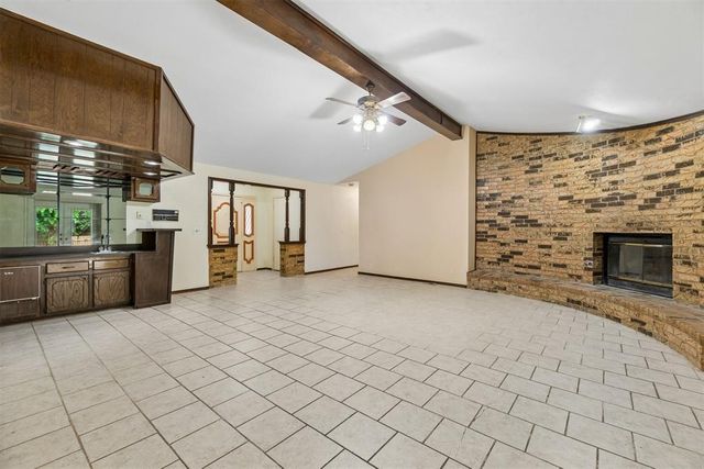 2013 Tanglewood Drive, Edmond, OK 73013