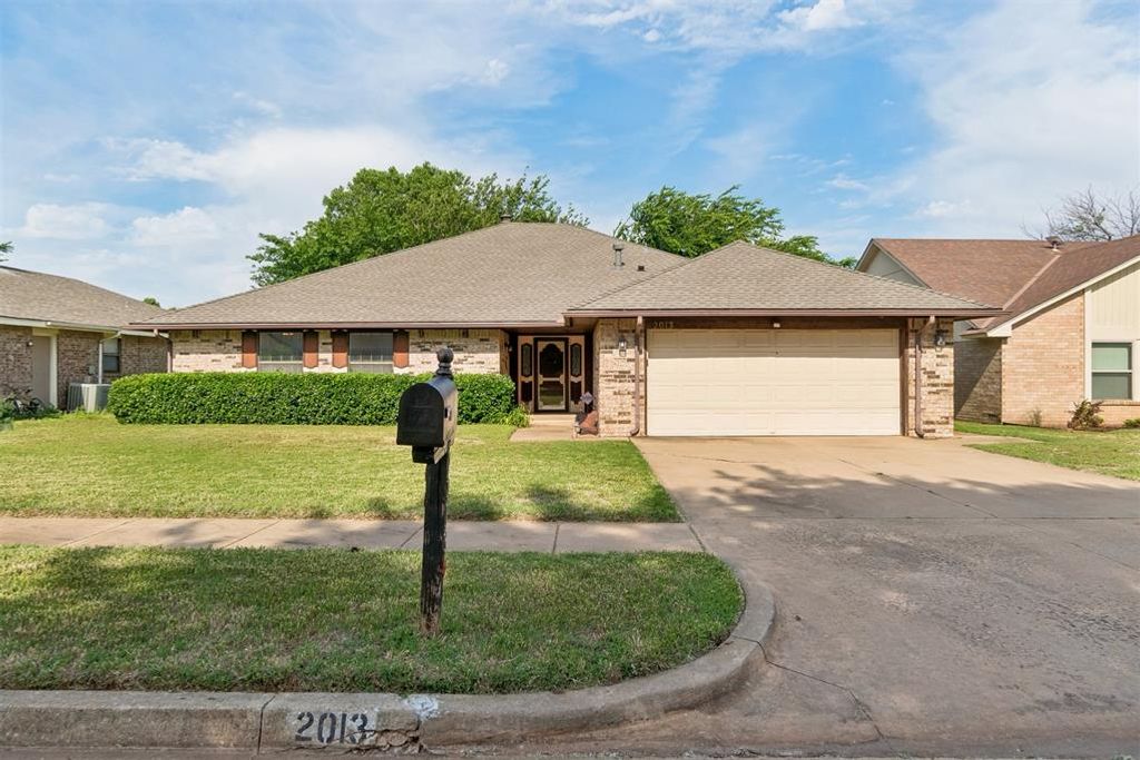 2013 Tanglewood Drive, Edmond, OK 73013
