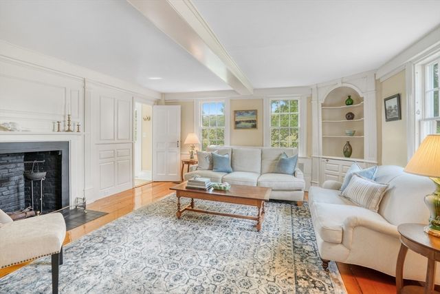 31 Lambert's Cove Rd., Tisbury, MA 02568