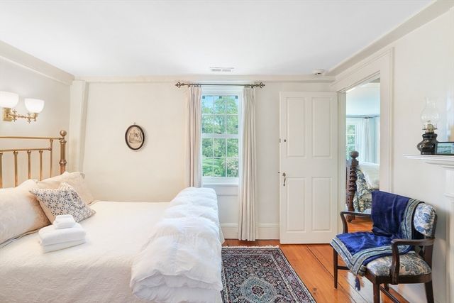 31 Lambert's Cove Rd., Tisbury, MA 02568