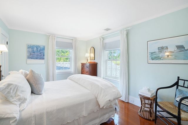 31 Lambert's Cove Rd., Tisbury, MA 02568