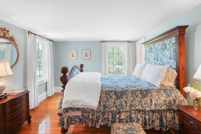 31 Lambert's Cove Rd., Tisbury, MA 02568