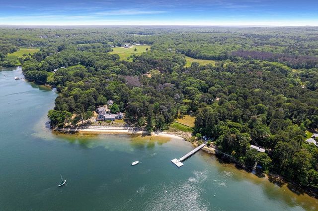 31 Lambert's Cove Rd., Tisbury, MA 02568