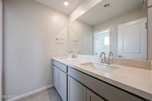 5870 E SIDEOATS Way, San Tan Valley, AZ 85144