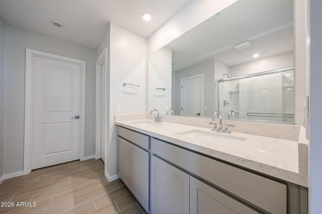 5870 E SIDEOATS Way, San Tan Valley, AZ 85144