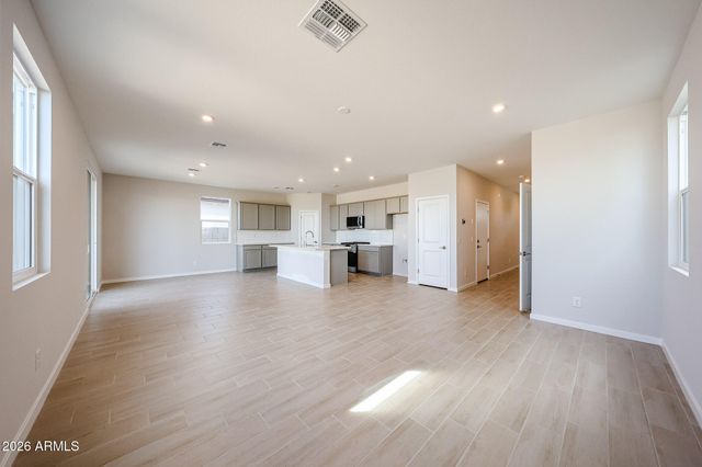 5870 E SIDEOATS Way, San Tan Valley, AZ 85144