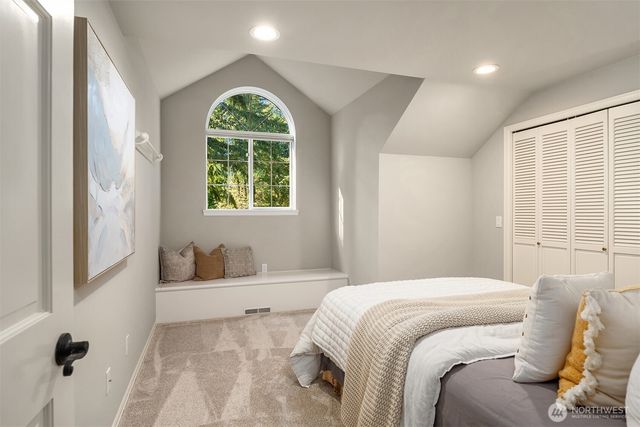 2609 208th Avenue SE, Sammamish, WA 98075