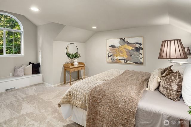 2609 208th Avenue SE, Sammamish, WA 98075