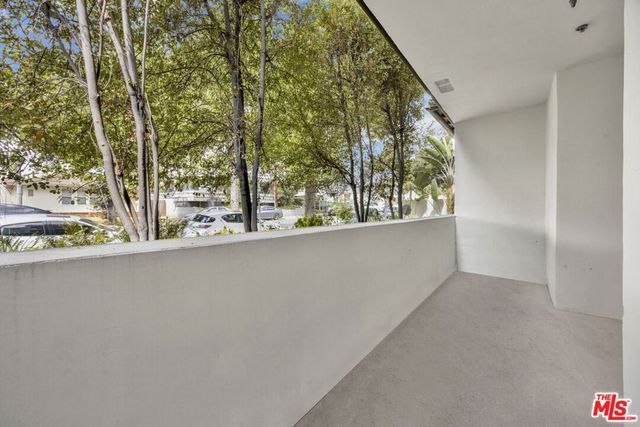 156 S Oak Knoll Avenue 101, Pasadena, CA 91101