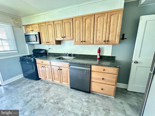 8318 LOCH RAVEN BLVD, Towson, MD 21286