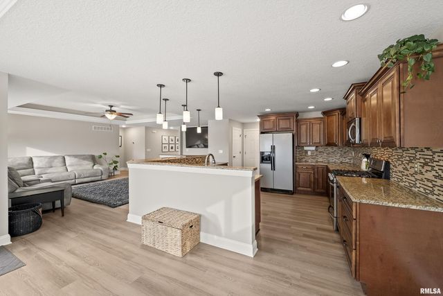 4501 W 14TH Street, Davenport, IA 52804