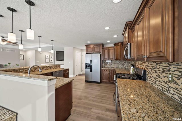 4501 W 14TH Street, Davenport, IA 52804