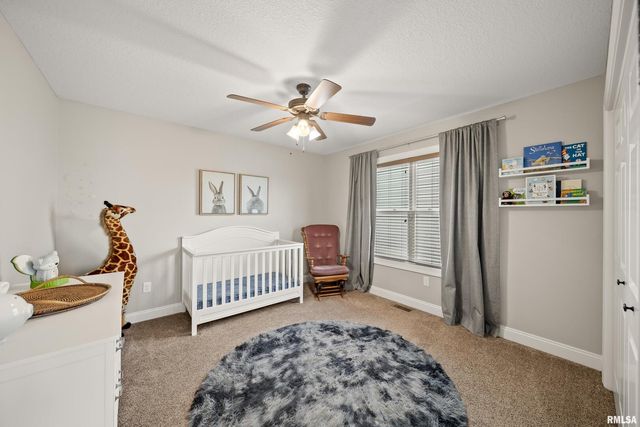 4501 W 14TH Street, Davenport, IA 52804