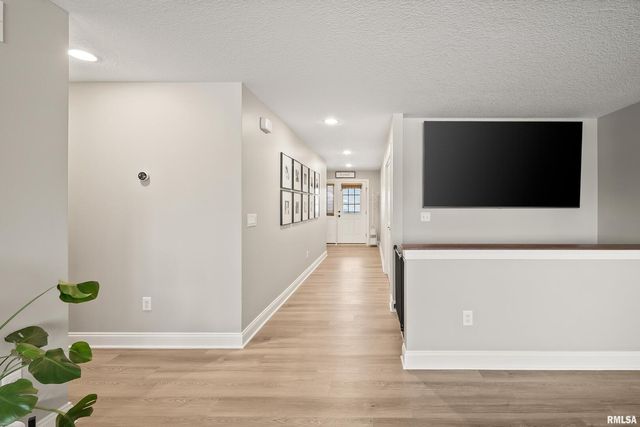 4501 W 14TH Street, Davenport, IA 52804