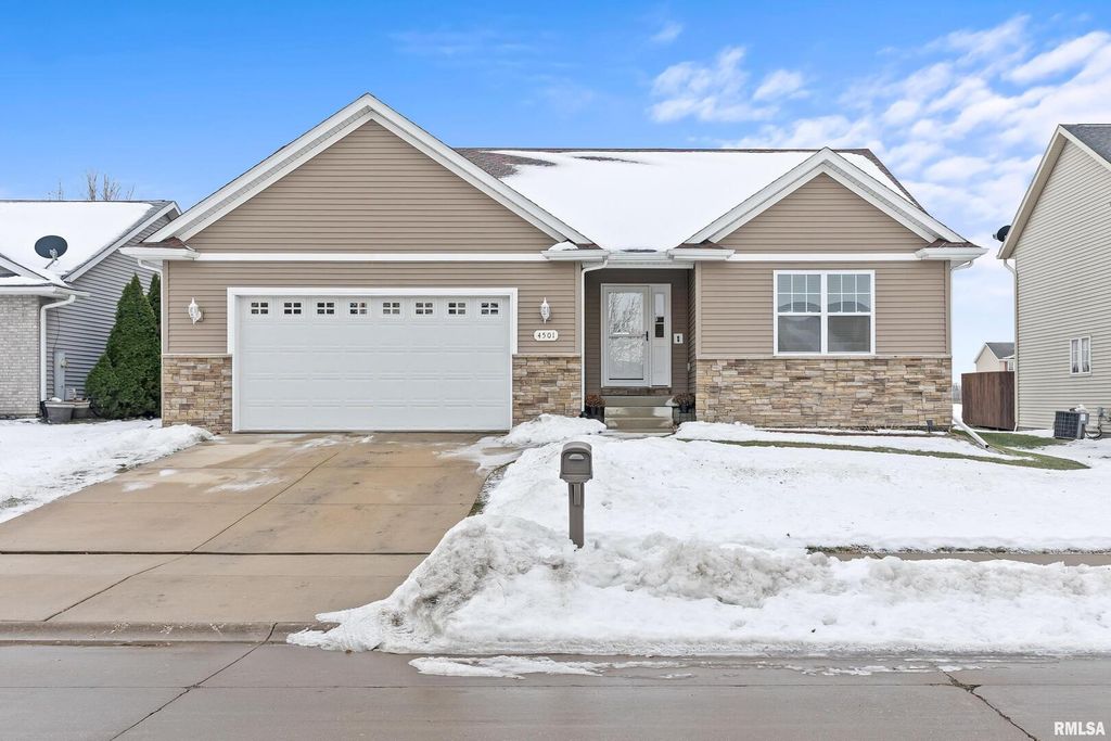 4501 W 14TH Street, Davenport, IA 52804