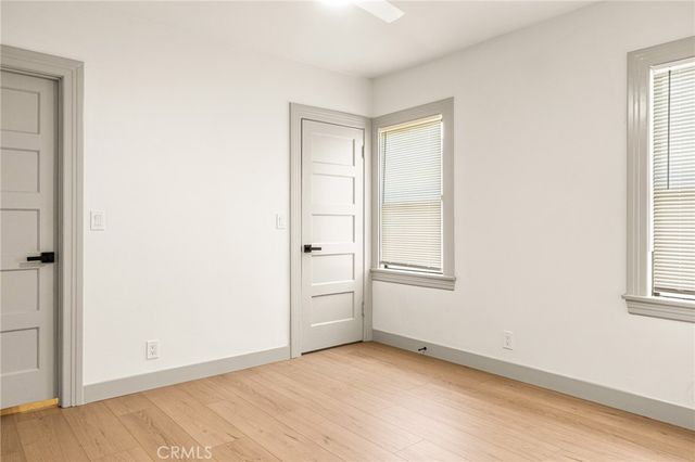 1132 W 56th, Los Angeles, CA 90037