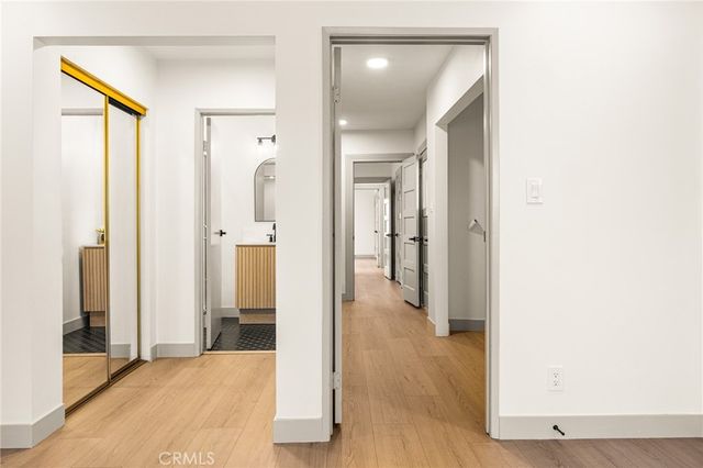 1132 W 56th, Los Angeles, CA 90037