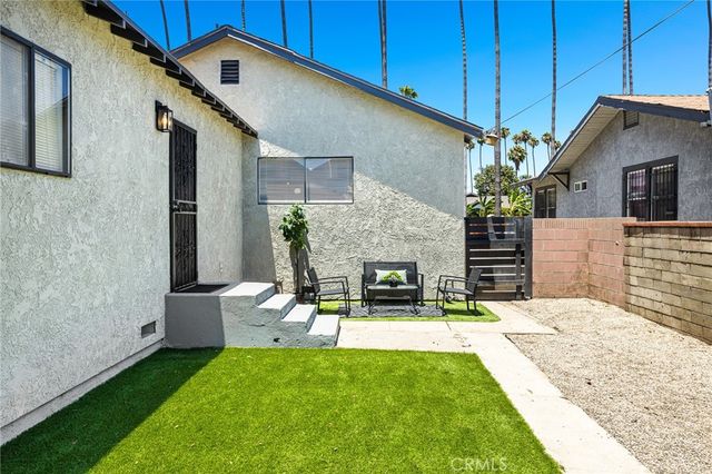1132 W 56th, Los Angeles, CA 90037