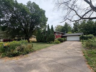 13515 Mayview Court, Minnetonka, MN 55345