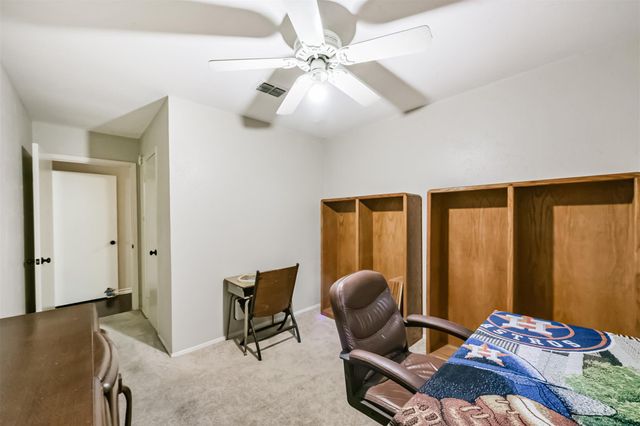 402 Linda Lane, Friendswood, TX 77546
