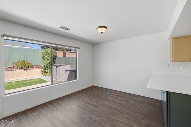 529 W Santa Barbara Street, Santa Paula, CA 93060