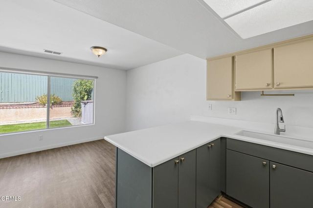 529 W Santa Barbara Street, Santa Paula, CA 93060