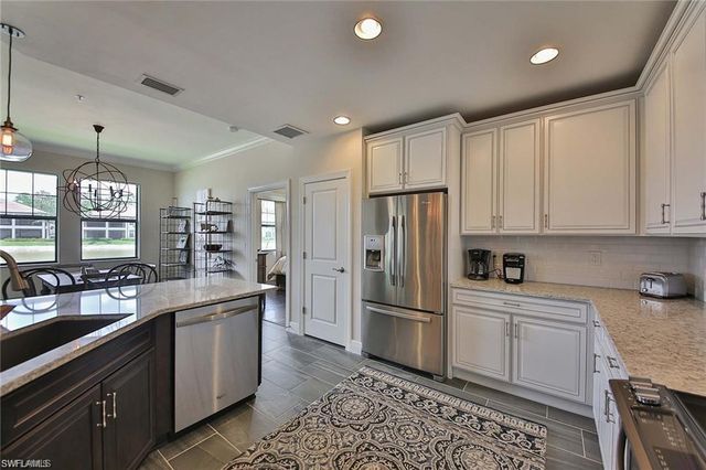 15145 Palmer Lake CIR 19-102, Naples, FL 34109