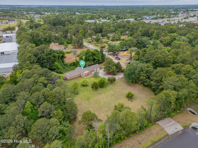 1040 Rosa Parks Lane, Wilmington, NC 28409