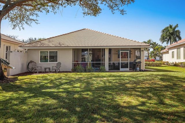 5641 Fountains Drive S, Lake Worth, FL 33467