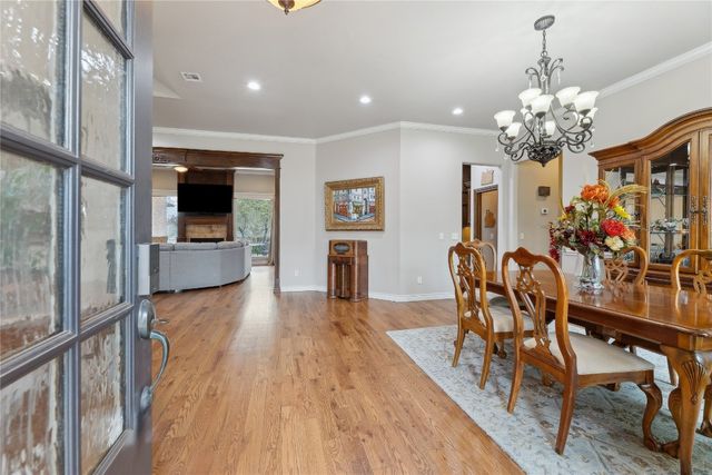 532 Conquistador Court, Edmond, OK 73025