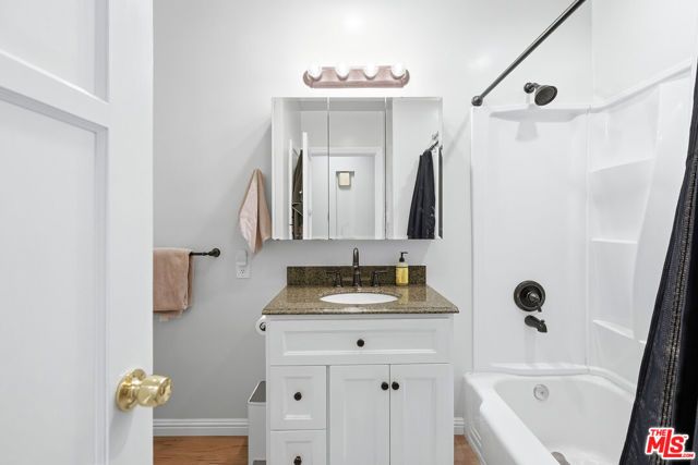 7501 Earldom Avenue, Playa Del Rey (los Angeles), CA 90293