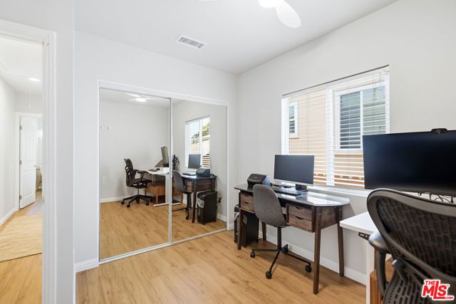 7501 Earldom Avenue, Playa Del Rey (los Angeles), CA 90293