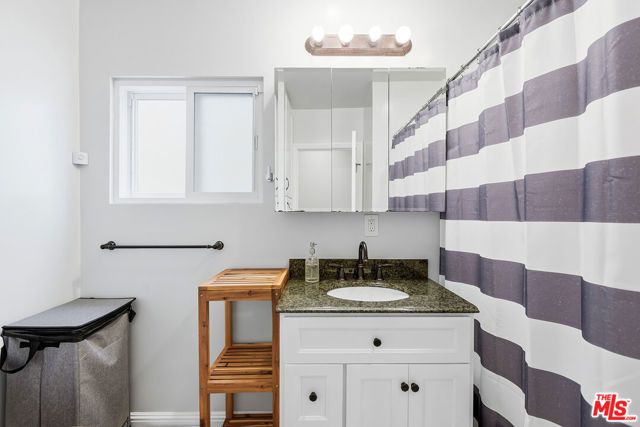7501 Earldom Avenue, Playa Del Rey (los Angeles), CA 90293