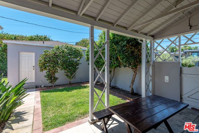 7501 Earldom Avenue, Playa Del Rey (los Angeles), CA 90293
