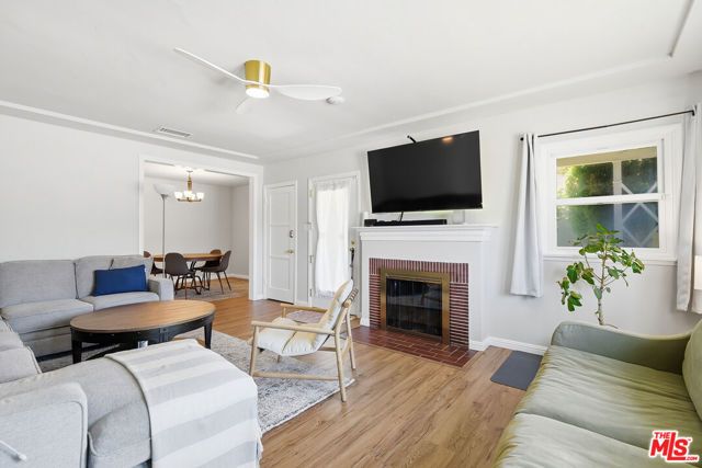 7501 Earldom Avenue, Playa Del Rey (los Angeles), CA 90293