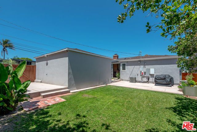 7501 Earldom Avenue, Playa Del Rey (los Angeles), CA 90293