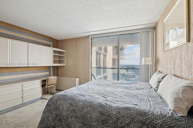 19707 Turnberry Way 14F, Aventura, FL 33180