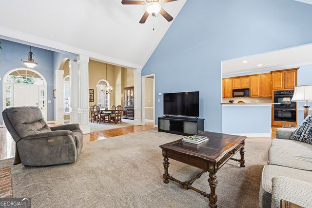 3240 Creek Trace W, Powder Springs, GA 30127