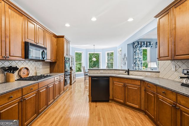 3240 Creek Trace W, Powder Springs, GA 30127